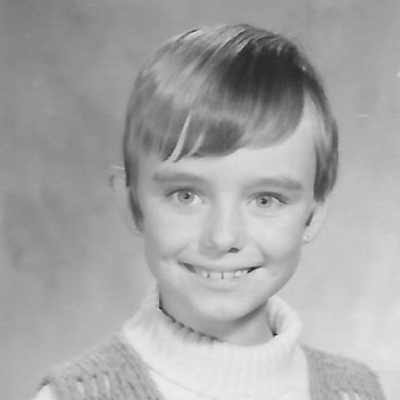 Boy, I remember that haircut like it was yesterday... - Picture 1 of 5